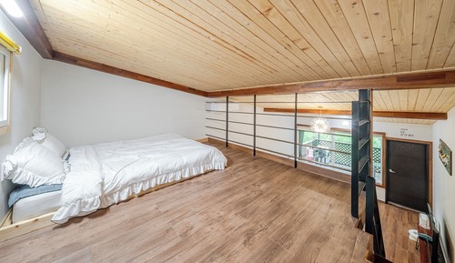 Basic Room, 2 Bedrooms (Twin Hill (PrivateHouse/SharedPool))