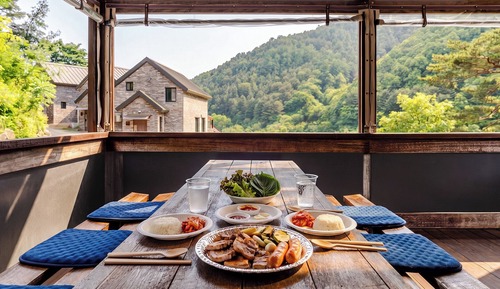 Basic Room, 2 Bedrooms (The Hill (PrivateHouse/SharedPool))