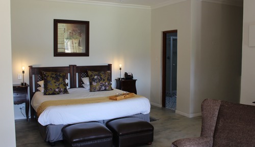 Country Room 2