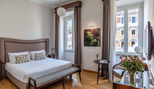 Suite, City View