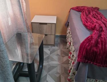 Apartment With Shared Bathroom