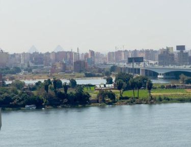 Three-Bedroom Apartment with Lake View