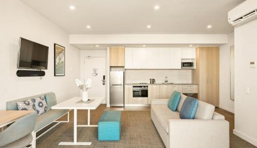 One-Bedroom Deluxe Apartment