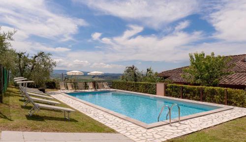 Villa with Garden View