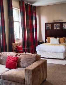 Deluxe Double Room (2 Adults + 1 Child)