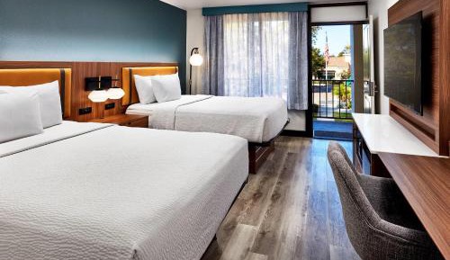 Queen Room with Two Queen Beds
