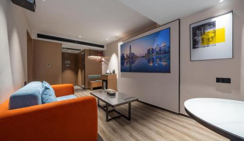 One-Bedroom Suite