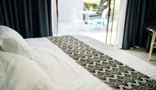 Jacaranda Suite