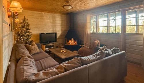 Three-Bedroom Vacation Home 