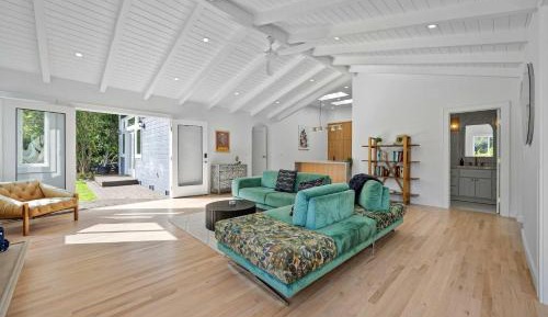 Bungalow