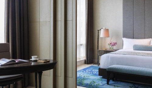 Raffles King Room