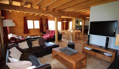 Chalet (14 Adults)