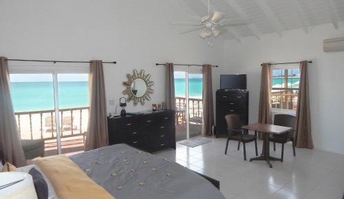 Studio With Kitchen - Beach Front