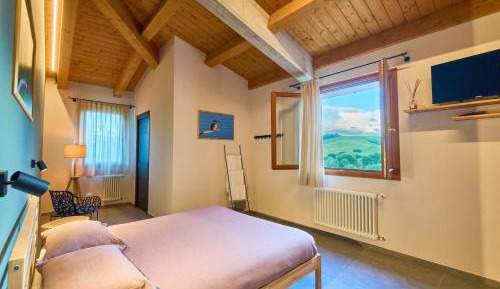 Quadruple Room with Private Bathroom