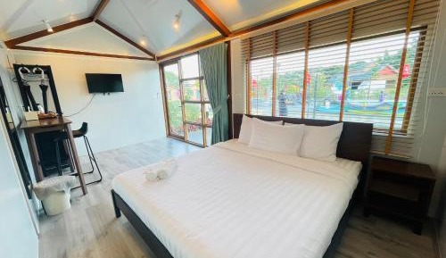 Superior King Room