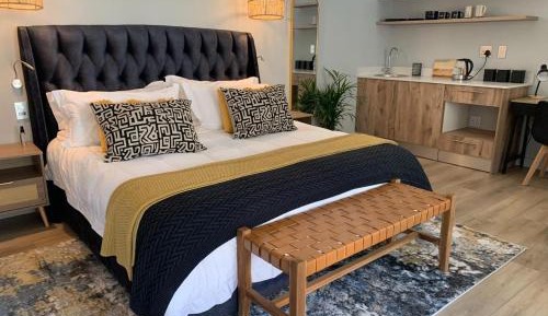 Luxury King Room