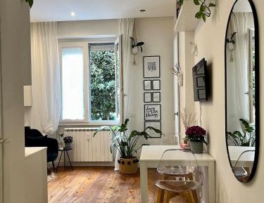 One-Bedroom Apartment with Terrace
