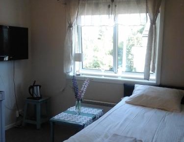 Single Room with Private Bathroom