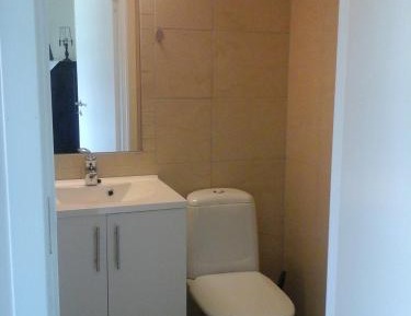 Apartment with Private Bathroom