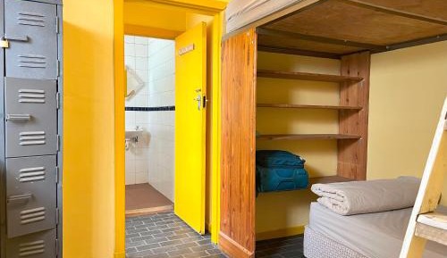 Bed in 4-Bed Mixed Dormitory Room