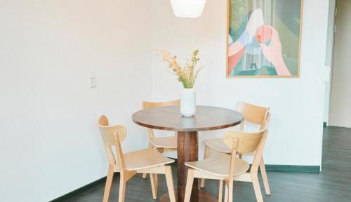 1BR apartment with Balcony
