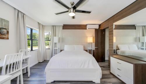 Standard Queen Room (Self Check-in)
