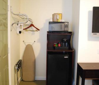 Standard Queen Room