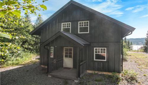 Three-Bedroom Vacation Home 