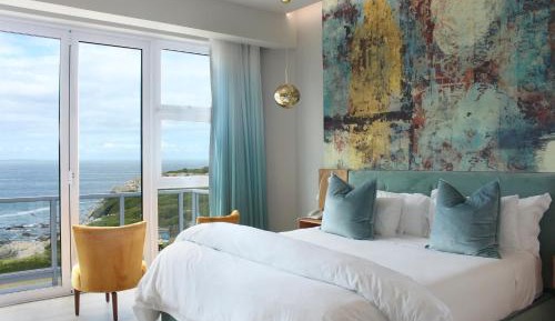 Honeymoon Suite