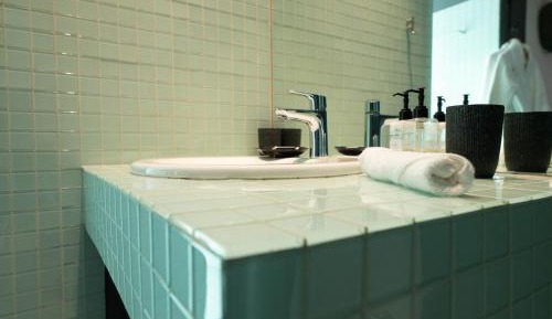 Standard Room - Shiraz/Merlot/Parlour