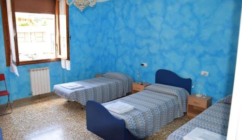 Triple Room with Shared Bathroom