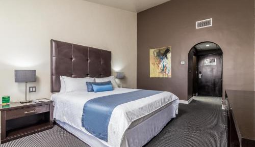 Standard King Room