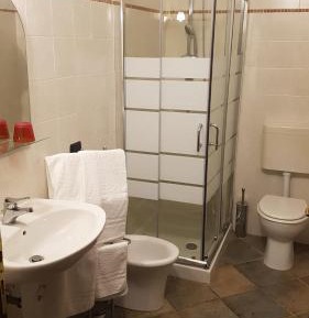 Triple Room with Private Bathroom