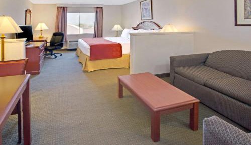 Superior King Studio Suite - Non-Smoking