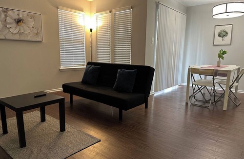 Gaithersburg Apartment | Lovely 1-bedroom apartment in the heart of town