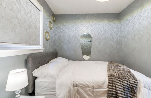 Oxon Hill-Glassmanor Apartment | Modern Fort Washington Apt: 14 Mi to National Mall