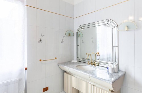 Masero House | Vacation Home "Tra Liguria E Toscana" with Mountain View, Private Terrace & Wi-Fi