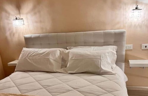 Ponsacco Apartment | Apartment "La Torretta" with Wi-Fi & A/C
