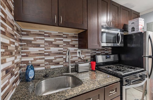 Anacostia Condo | Modern Lux 2 Bedroom Condo Near Sites with Easy Parking