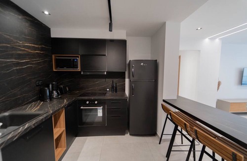 Les Berges du Lac Apartment | SUNSET 201: Luxury 2bds with gym