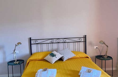 Calenzano House | OLIVE TREES - FARMHOUSE ESTATE SAN DONATO