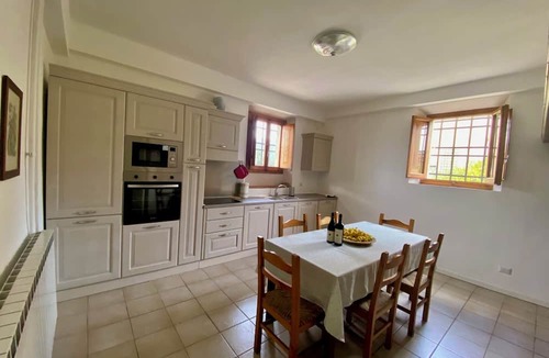 Calenzano House | OLIVE TREES - FARMHOUSE ESTATE SAN DONATO