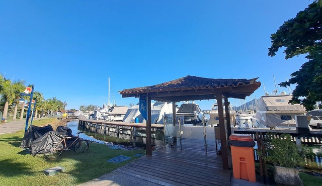 Suite 1 Simple with comfortable air conditioning Bracuí Beach