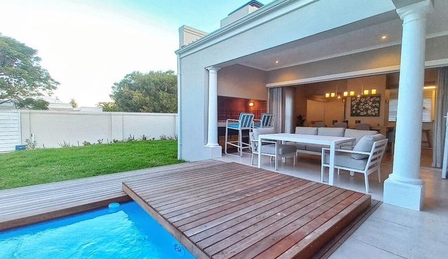 Luxurious 3-bedroom house in serene Hermanus