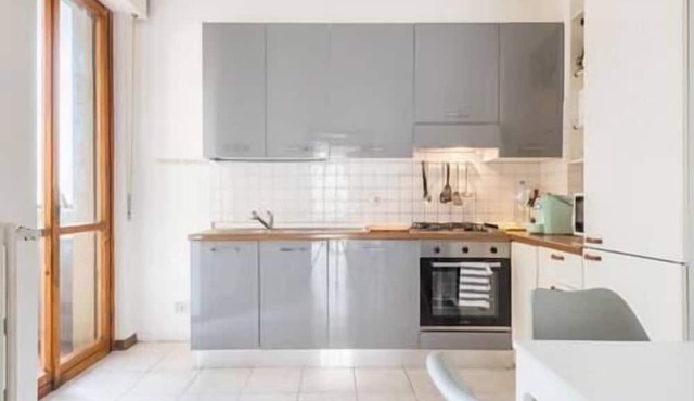 Apartment76