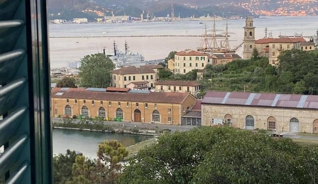 Yono Apartment La Spezia Cinque Terre sea view and garden
