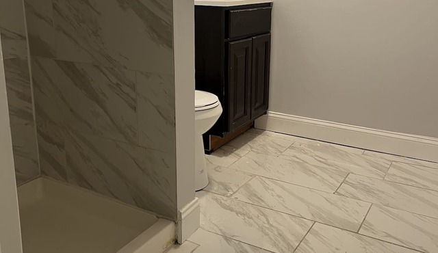Remodeled townhouse close to Baltimore Harbor