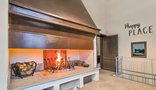 La vita è bella - Four Bedroom Villa, Sleeps 9