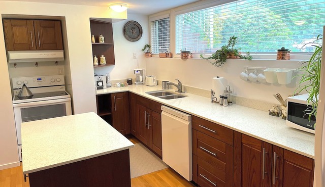 Horseshoe Bay Village Suite-Vacation or Short Term Rental