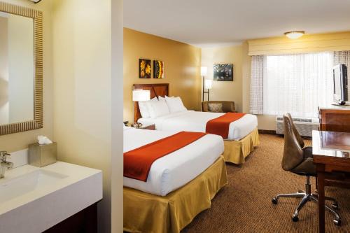 Holiday Inn Express Simi Valley Ihg Hotel 